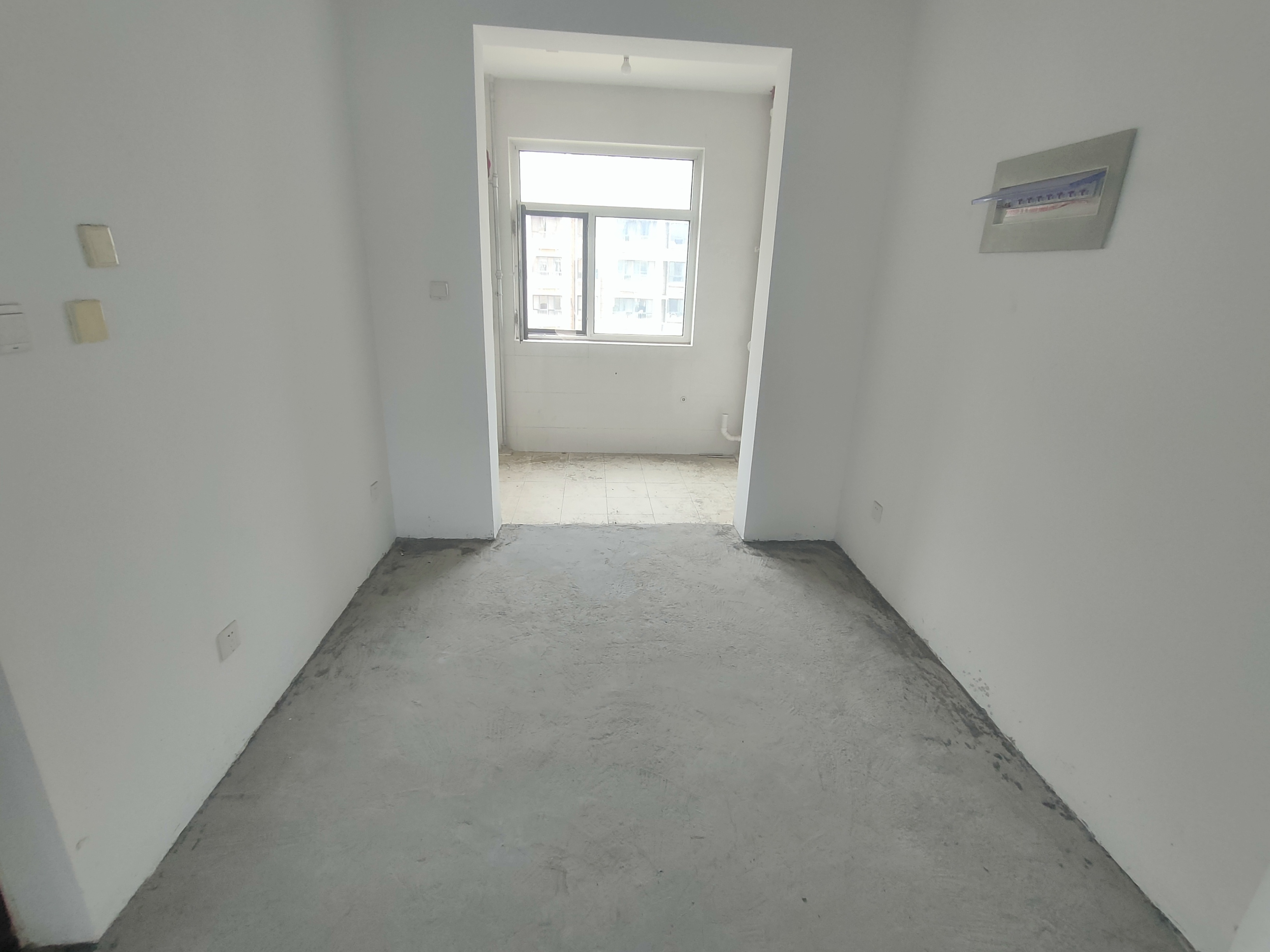二中文苑旁金柱大学城B区新房未住带车位地下室小洋房